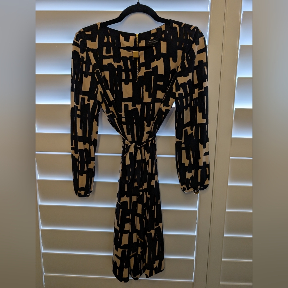 Tahari Black and Beige Dress, size 4